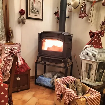 Tana Del Bianconiglio Bed and breakfast 3*